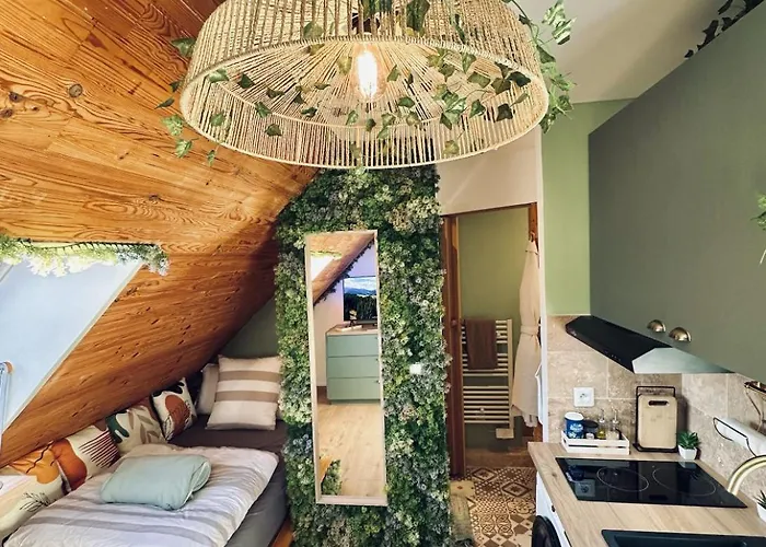 아파트 Atypical - *