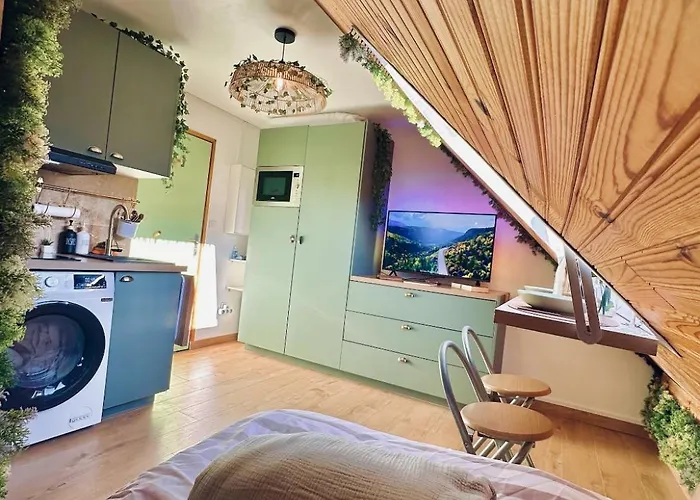 아파트 Atypical -